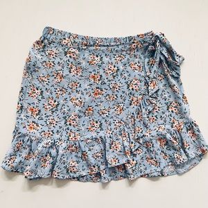 Women’s American Eagle mini wrap skirt. Size XS.